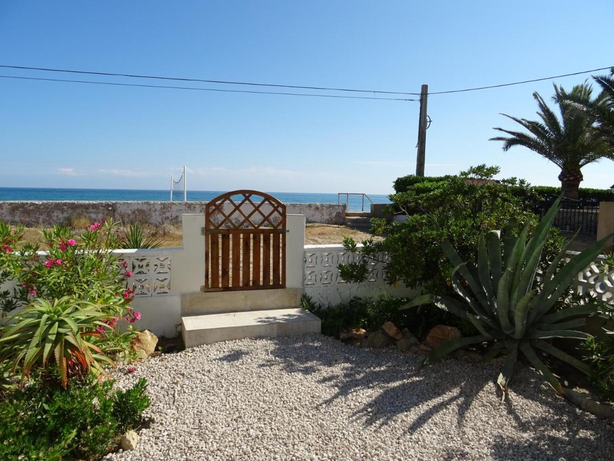 Villa At Seafront With Private Garden-655 Dénia Buitenkant foto